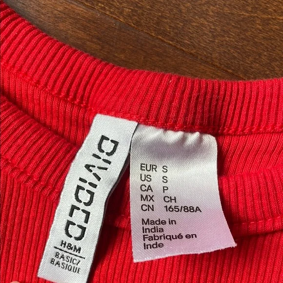 Red and White Ribbed Tank Tops - Picture 2 of 4